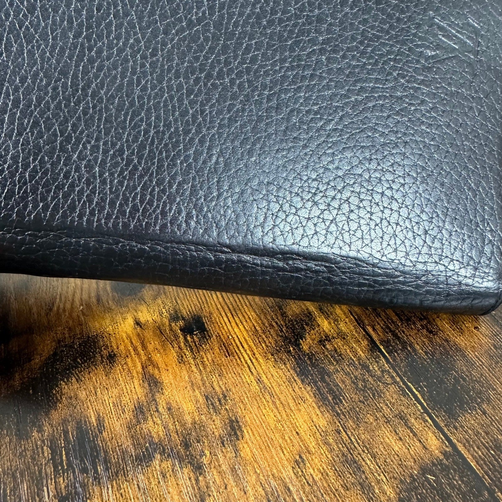 Louis Vuitton Zippy Organizer Vertical Wallet Black Taiga Leather Authentic