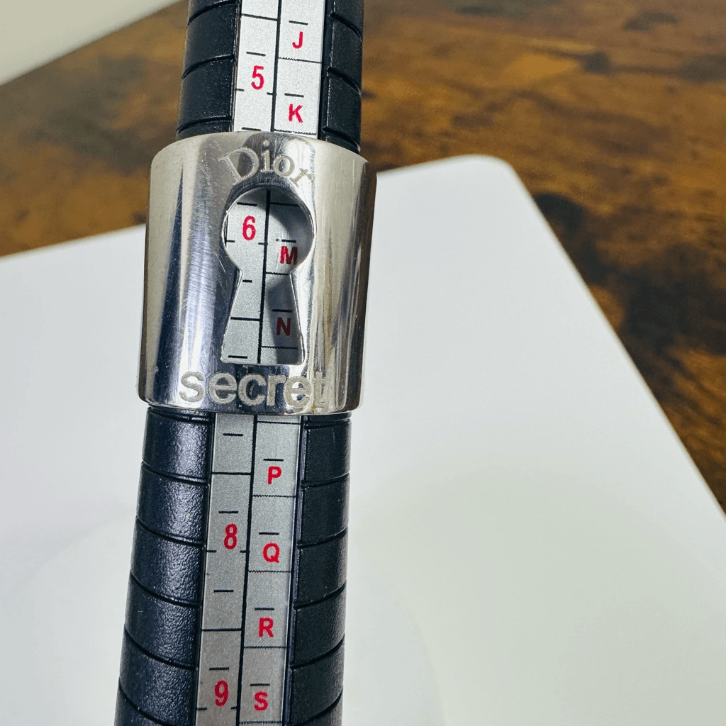 Christian Dior Secret Keyhole Ring Silver Tone Size 7