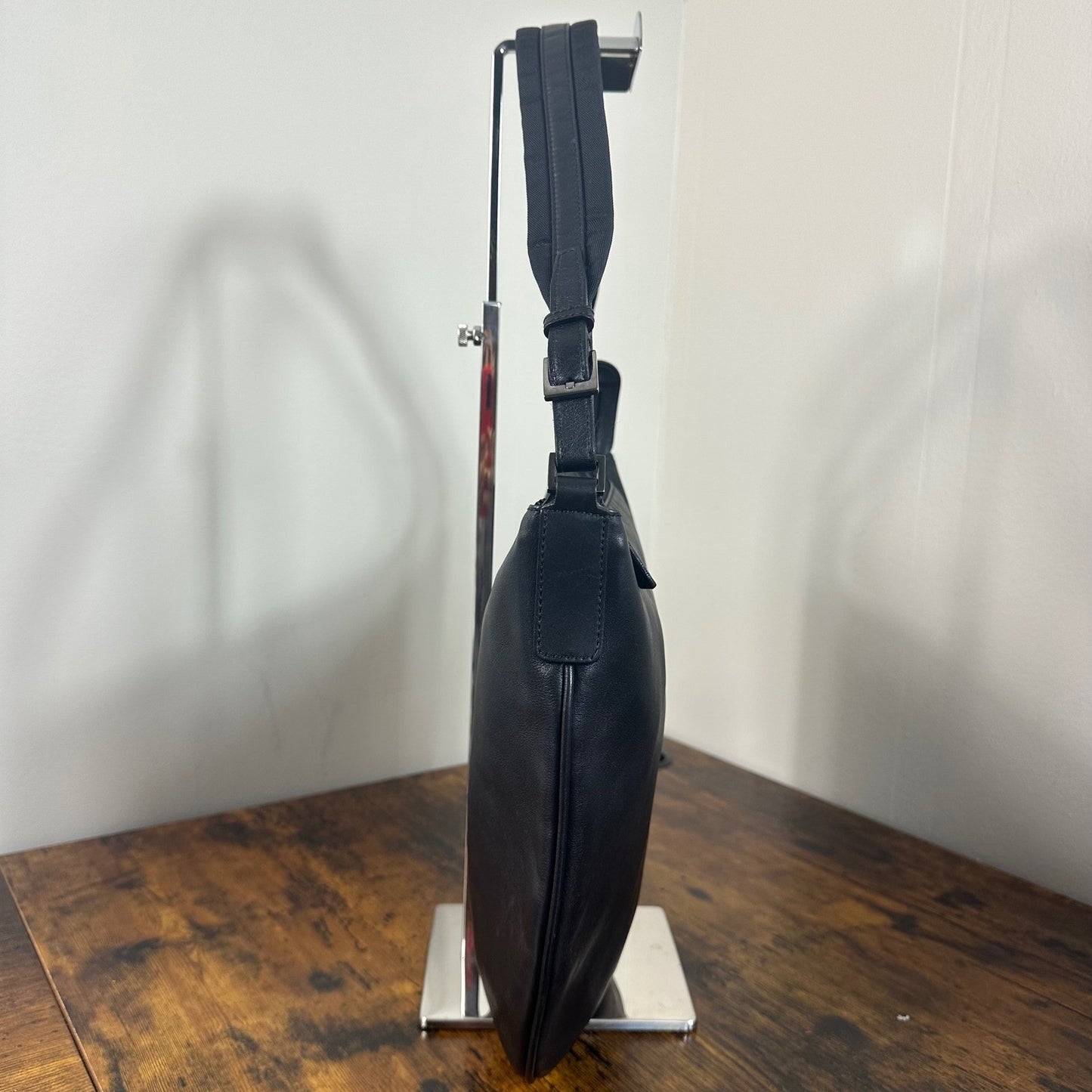 Gucci Black Leather Hobo Shoulder Bag Authentic Made in Italy