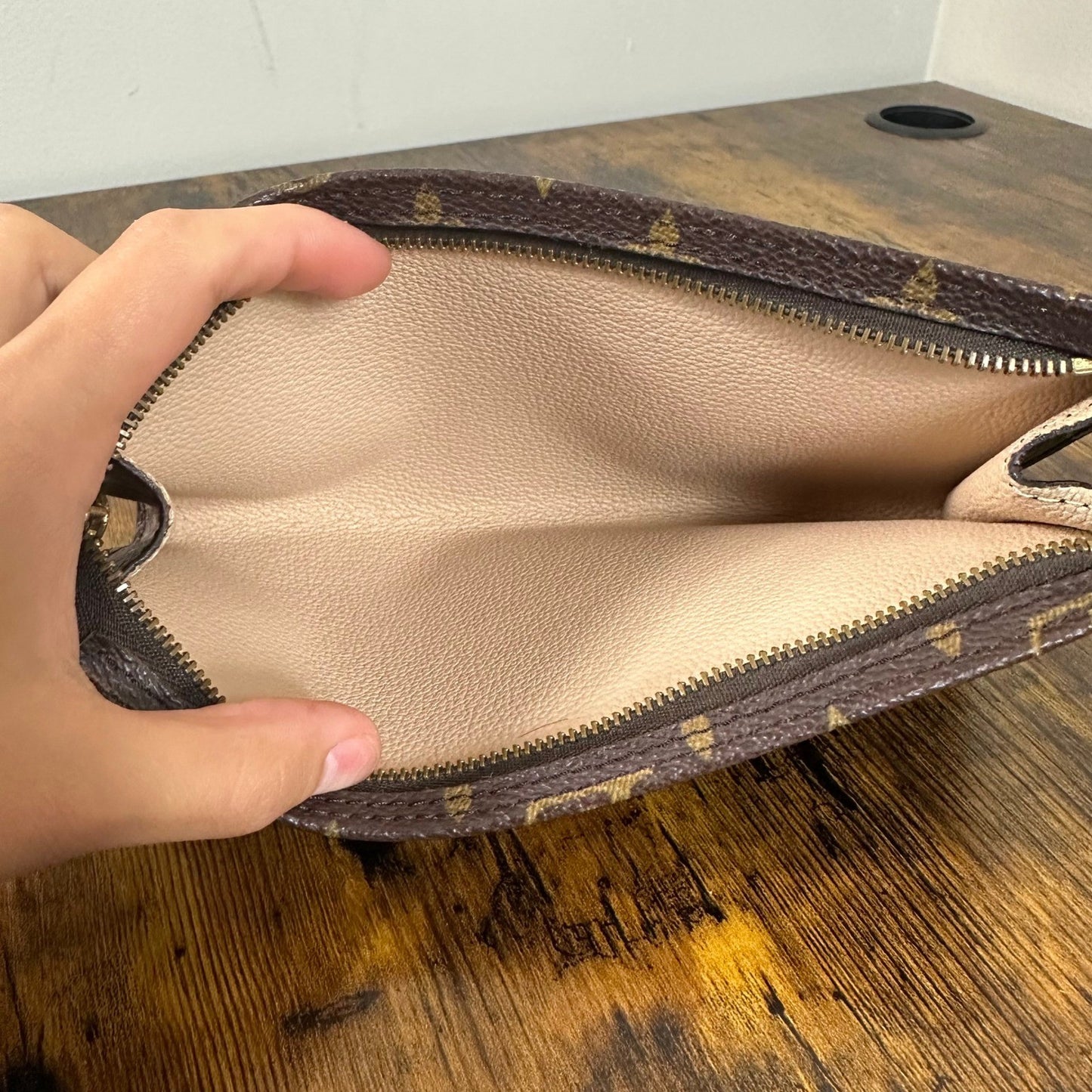 Louis Vuitton Monogram Bucket Accessories Pochette Bag Authentic Vintage