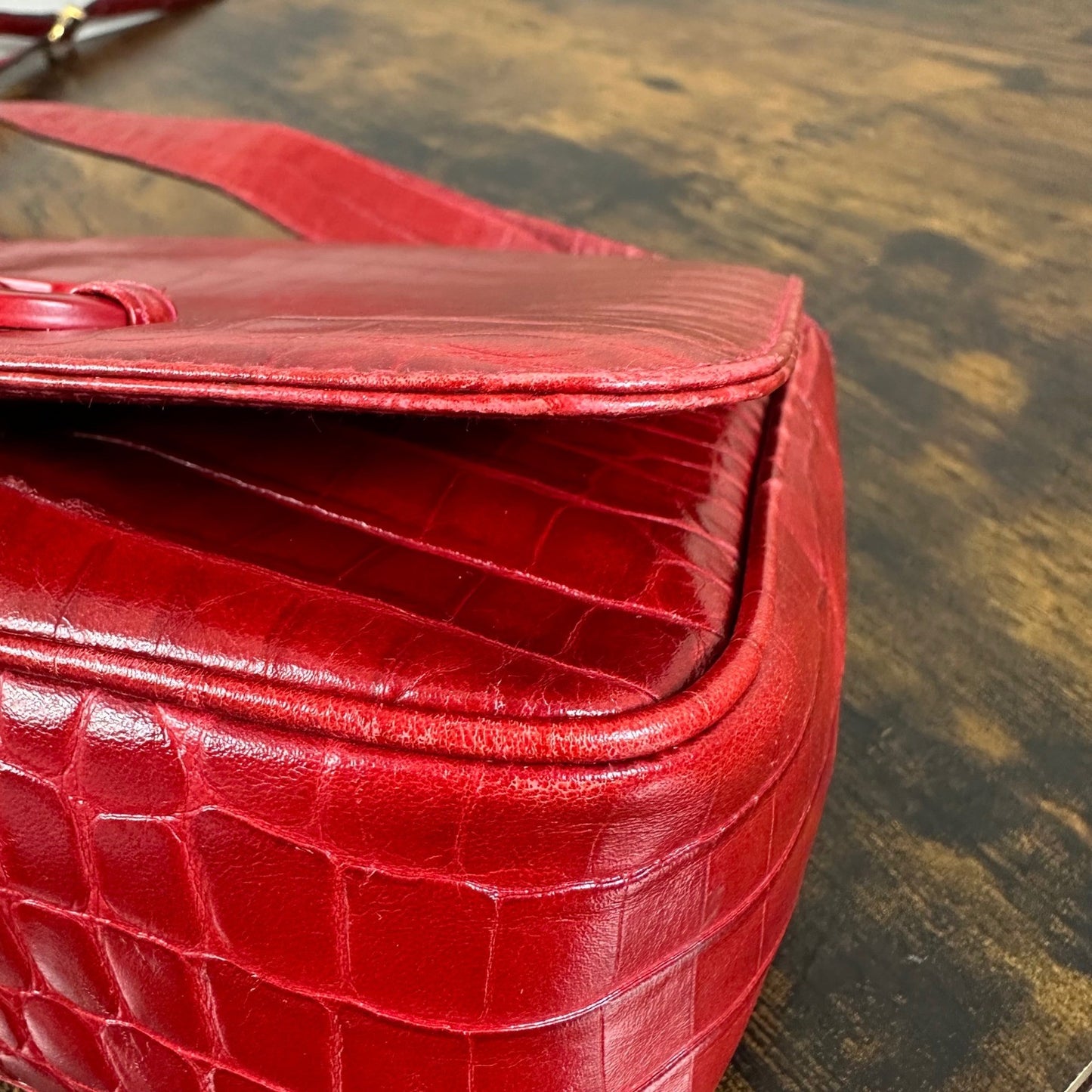 Salvatore Ferragamo Crossbody Bag Red Leather Croc Embossed Shoulder Purse