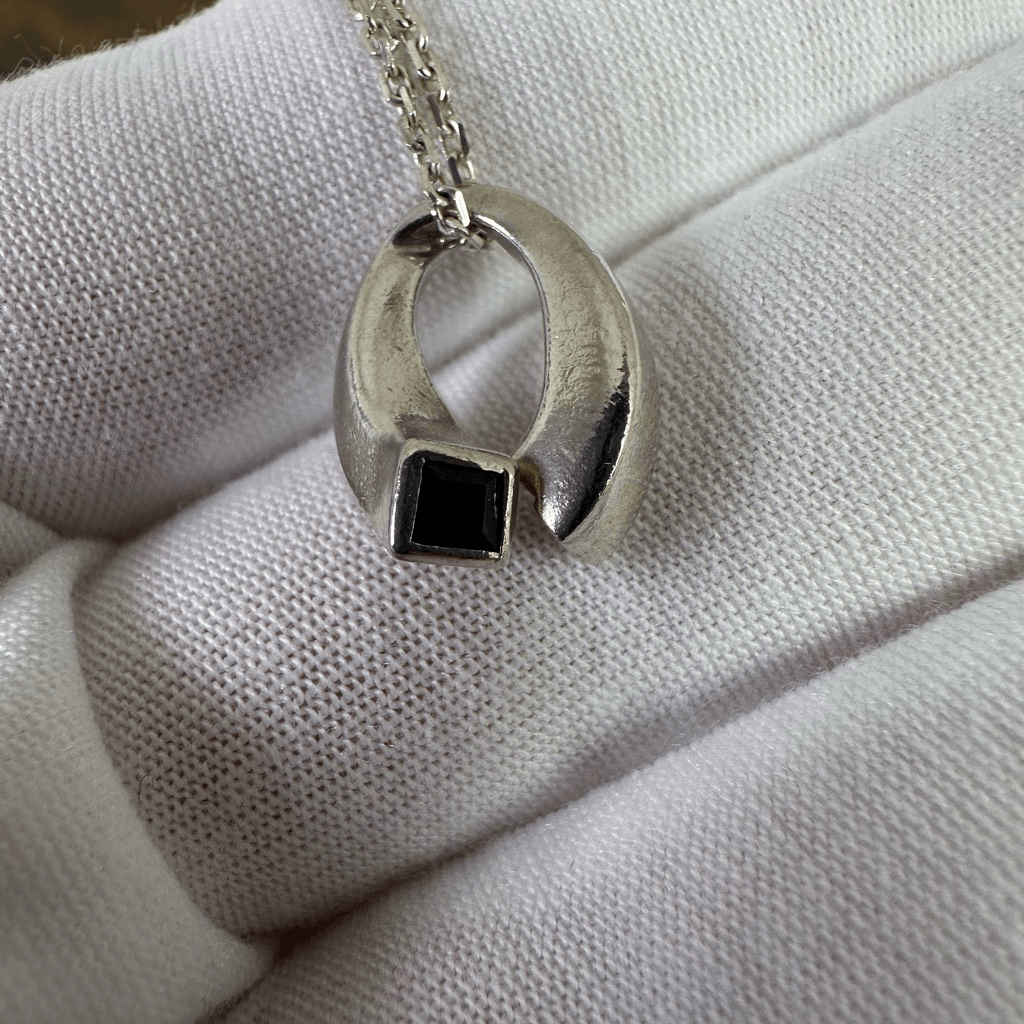 Gucci Purple Stone Pendant Necklace Sterling Silver Vintage