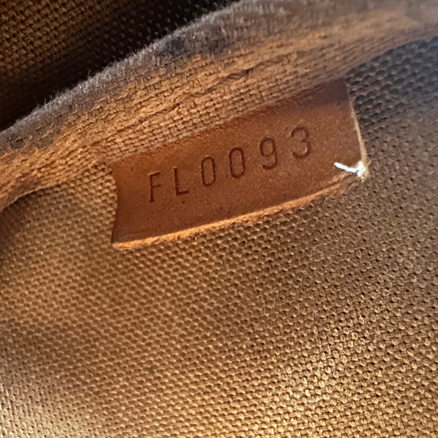 Louis Vuitton Monogram Canvas Pochette Mini Bag Vintage Authentic