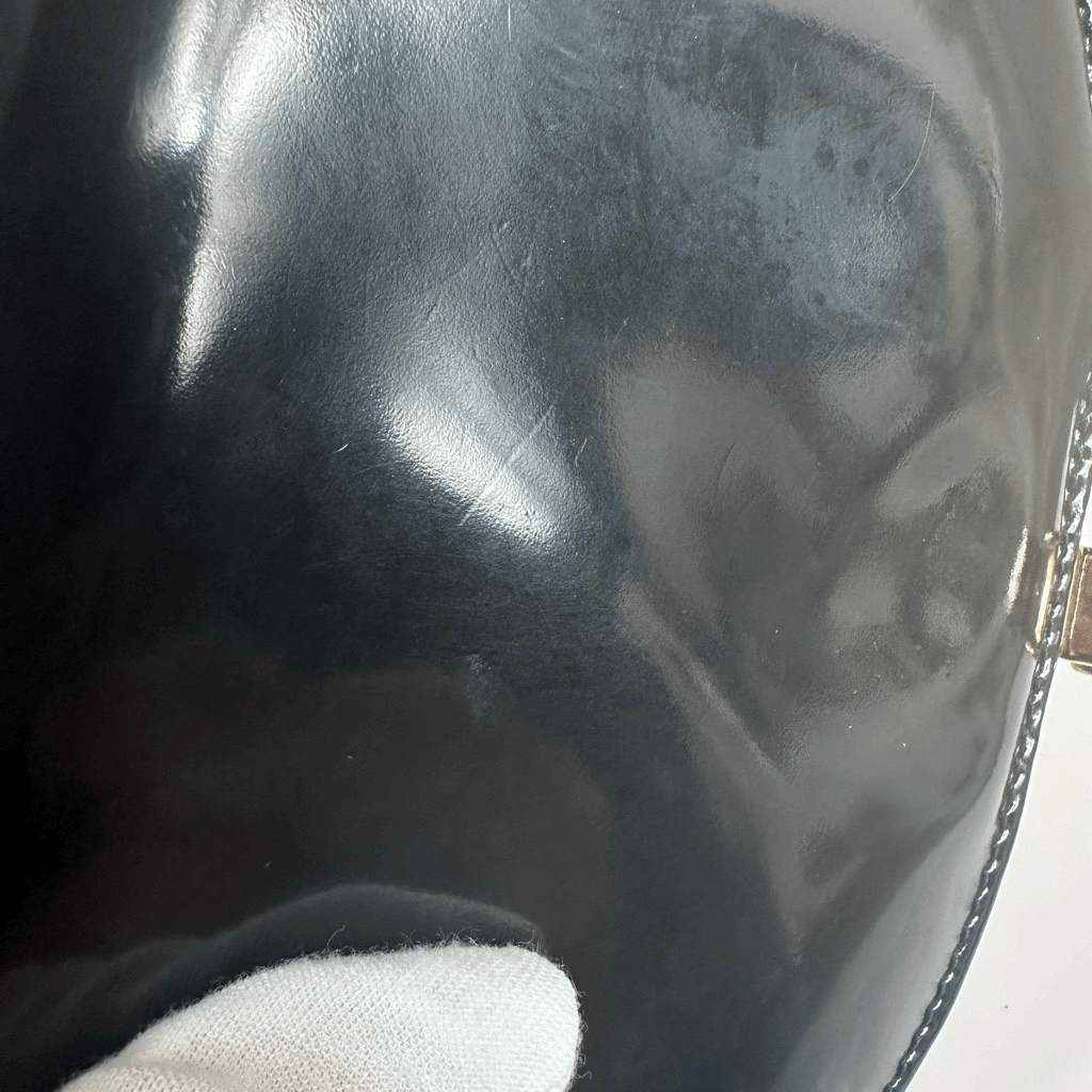 Gucci Wallet Black Patent Leather Belt Buckle Clip