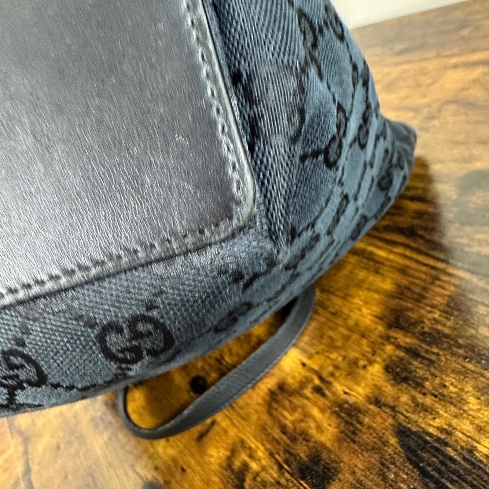 Gucci GG Canvas Tote Bag Black Authentic Designer Handbag Purse Classic