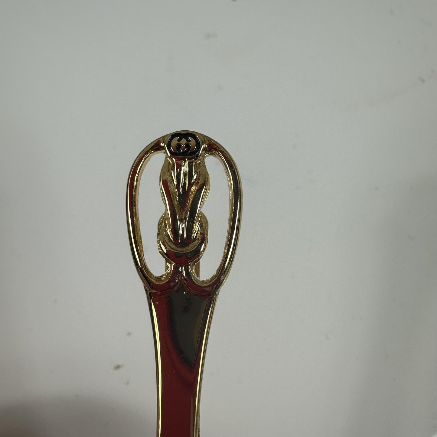 Vintage Gucci Gold Tone Red Enamel Logo Tie Clip Bar Mens 2.5 Inch Italy