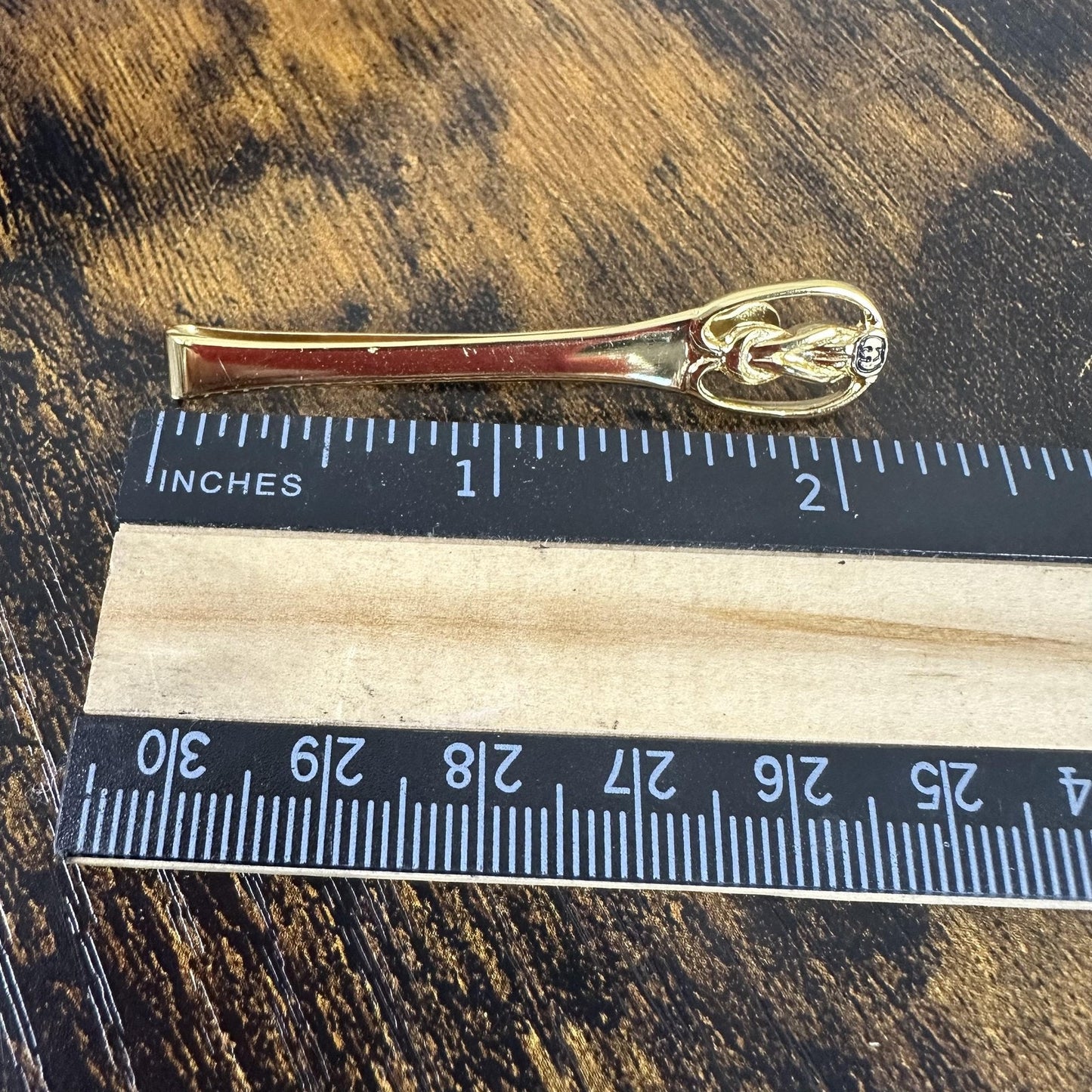 Vintage Gucci Gold Tone Red Enamel Logo Tie Clip Bar Mens 2.5 Inch Italy