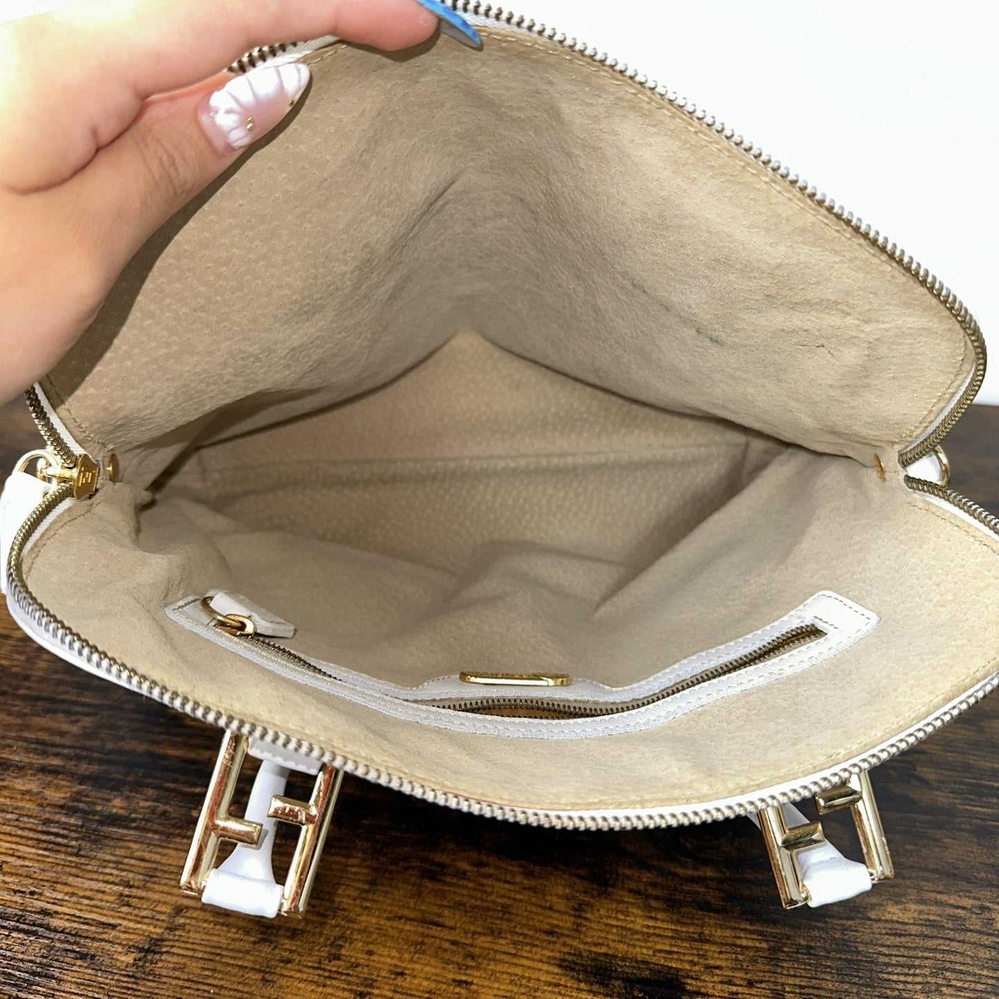 Fendi Vintage Satchel Bag Womens Medium White Leather Italy Top Handle FF