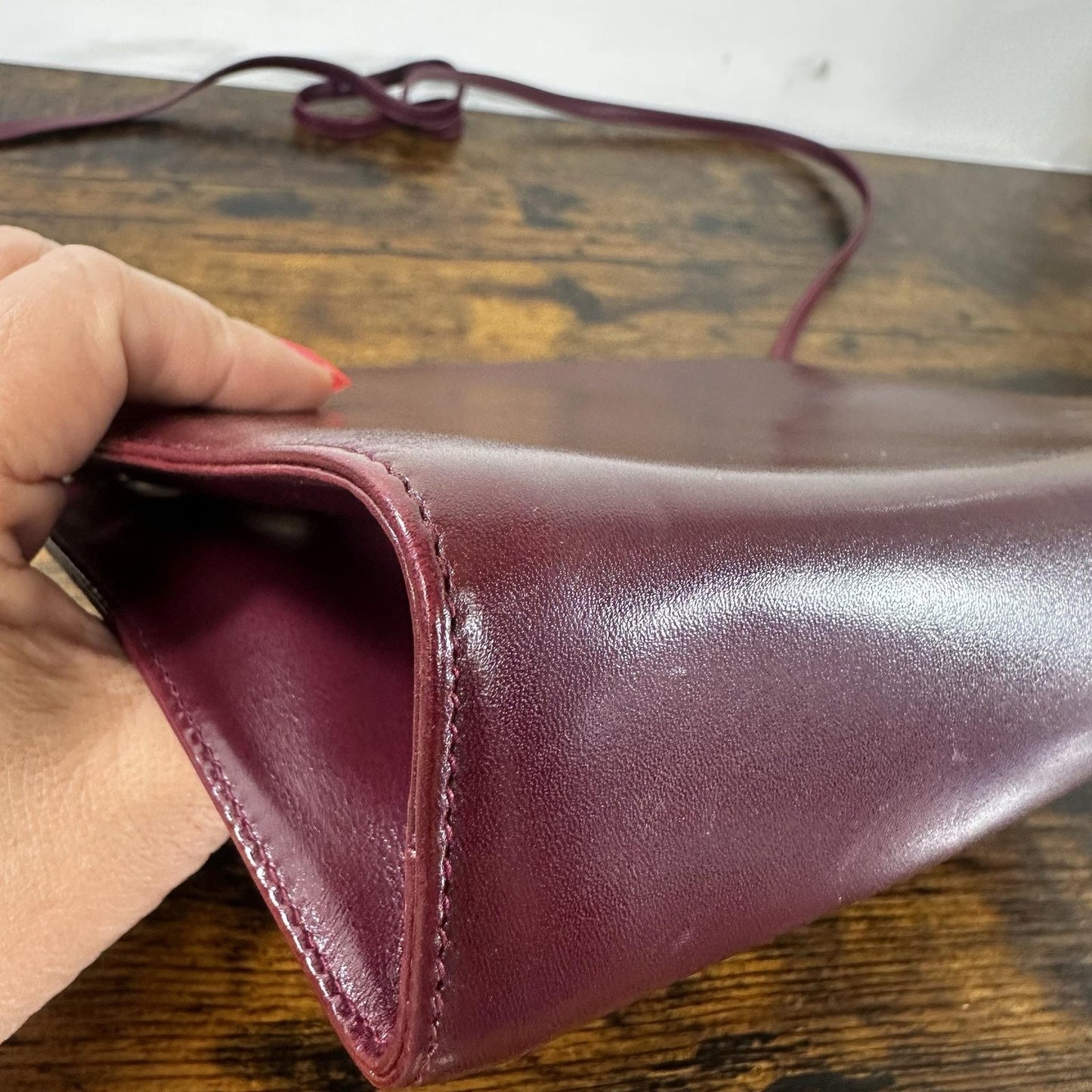 Salvatore Ferragamo Vintage Crossbody Bag Small Bordeaux Leather Italy Authentic