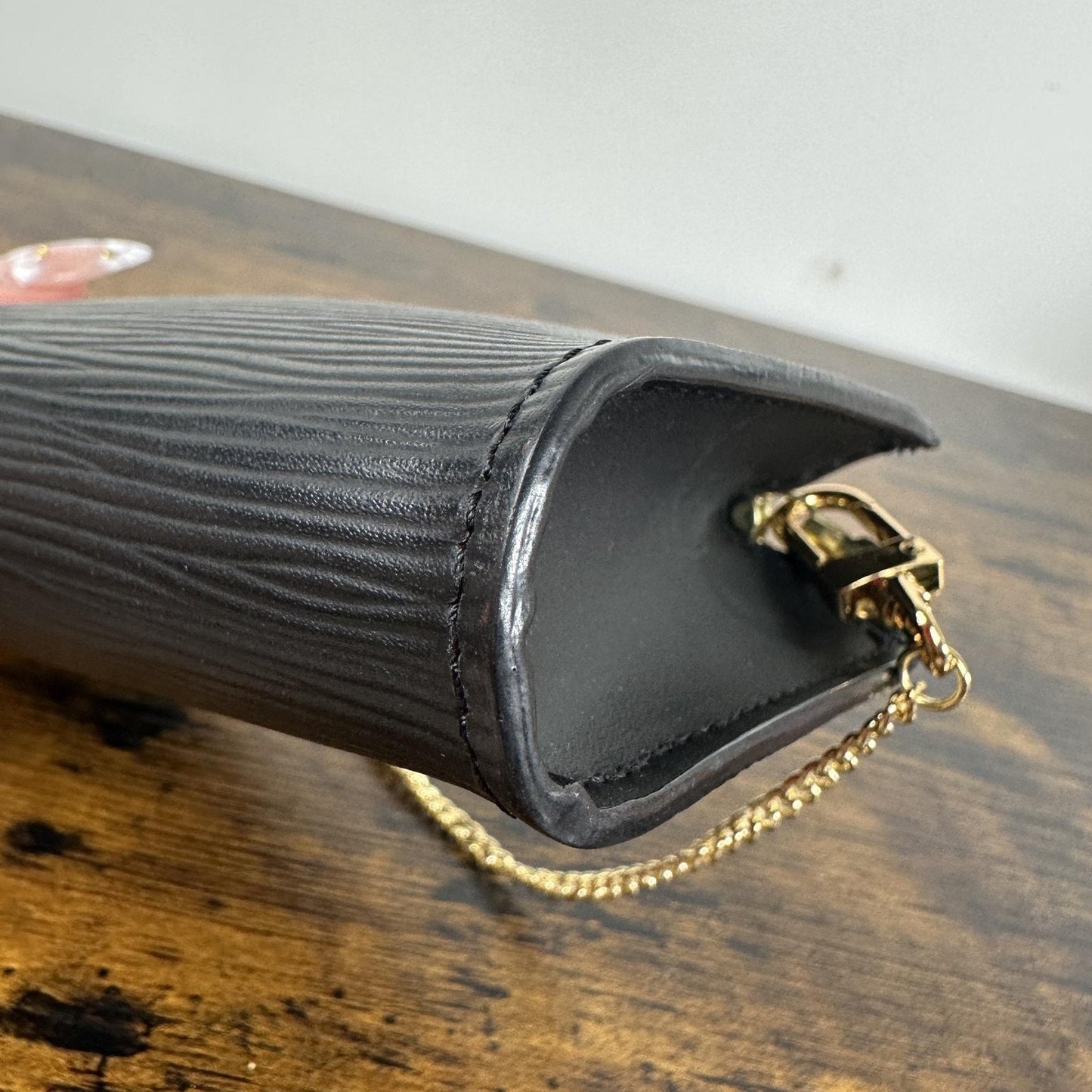 Louis Vuitton Epi Accessories Pochette Bag Vintage Mini Black Leather Wristlet