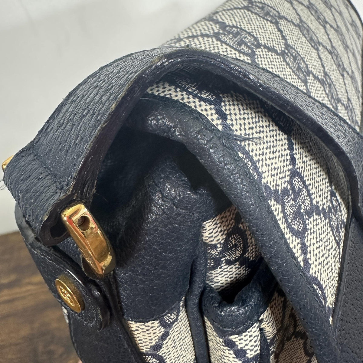 Gucci GG Monogram Vintage Crossbody Bag Medium Beige Blue Canvas Italy