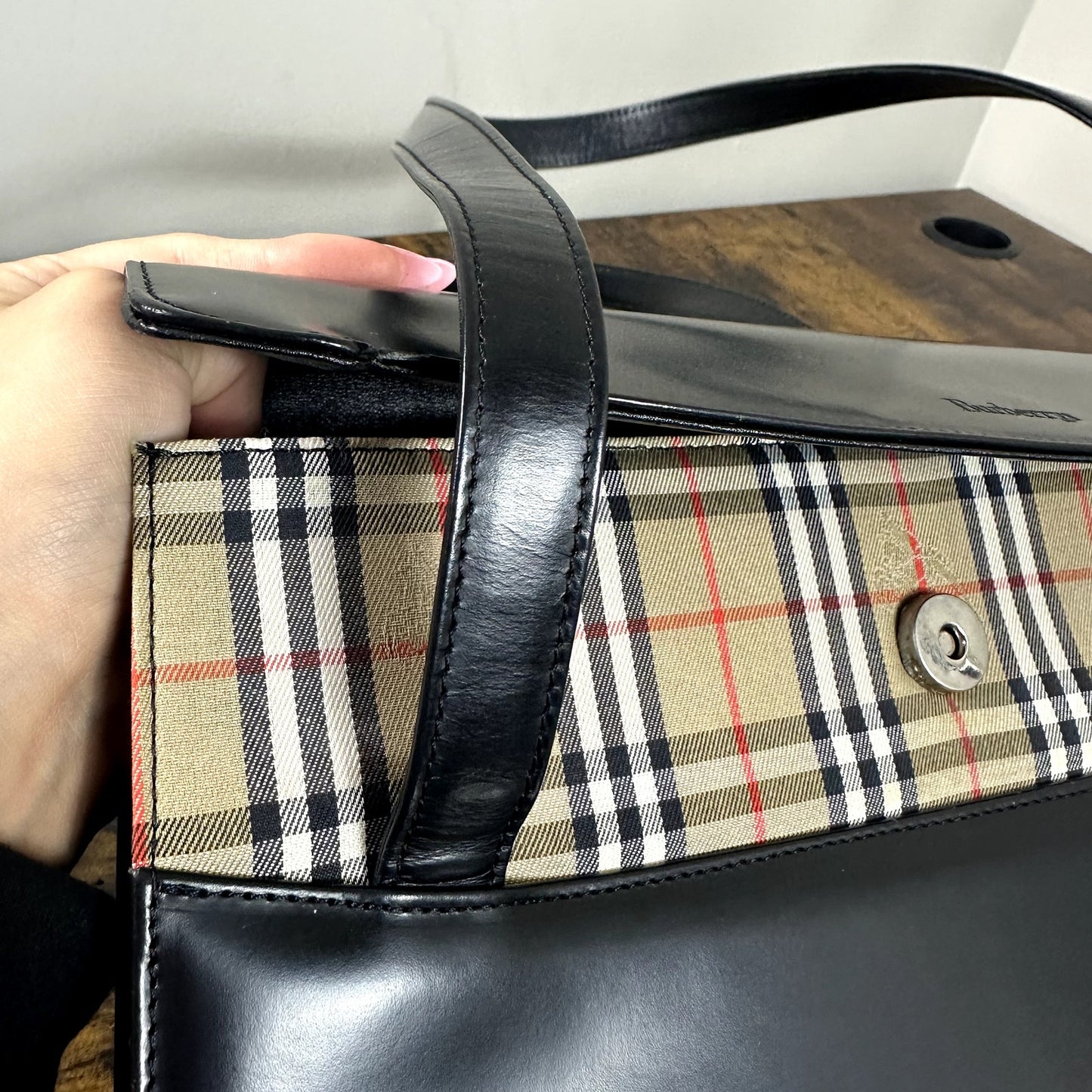 Burberry Nova Check Black Leather Shoulder Bag Authentic Vintage