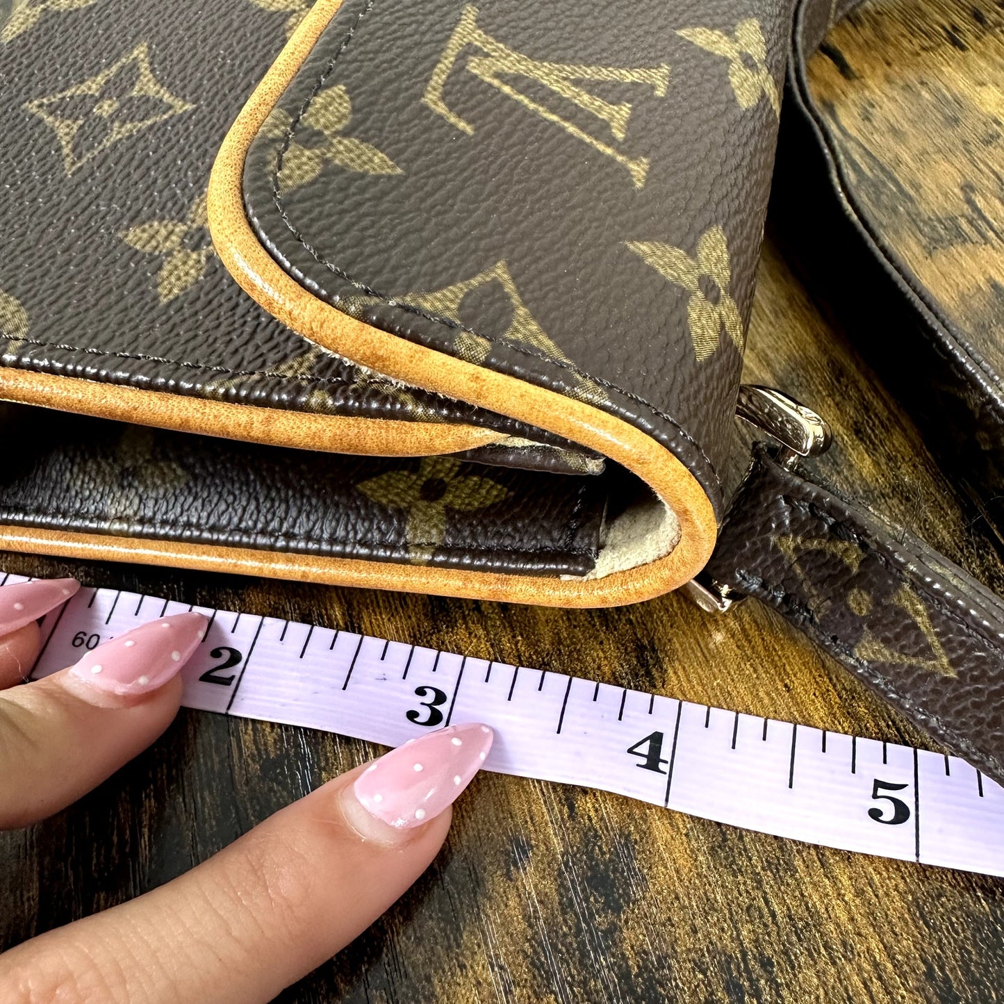 Louis Vuitton Monogram Florentine Waist Bag Crossbody Vintage Authentic