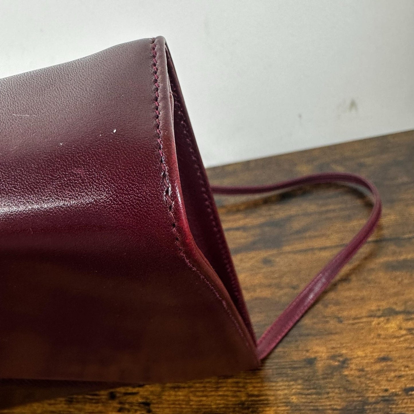Salvatore Ferragamo Vintage Crossbody Bag Small Bordeaux Leather Italy Authentic
